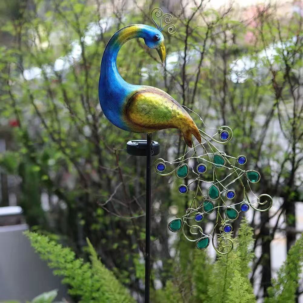 Lampada Solare a Forma di Pavo - Outdoor Lighting Manufacturers recensione e prezzo